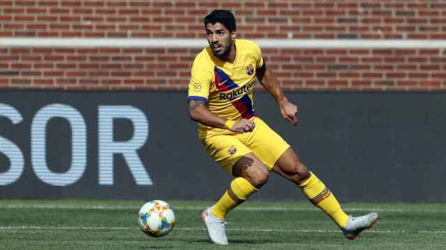 Luis Suárez jugando con el Barça contra el Nápoles / FC Barcelona