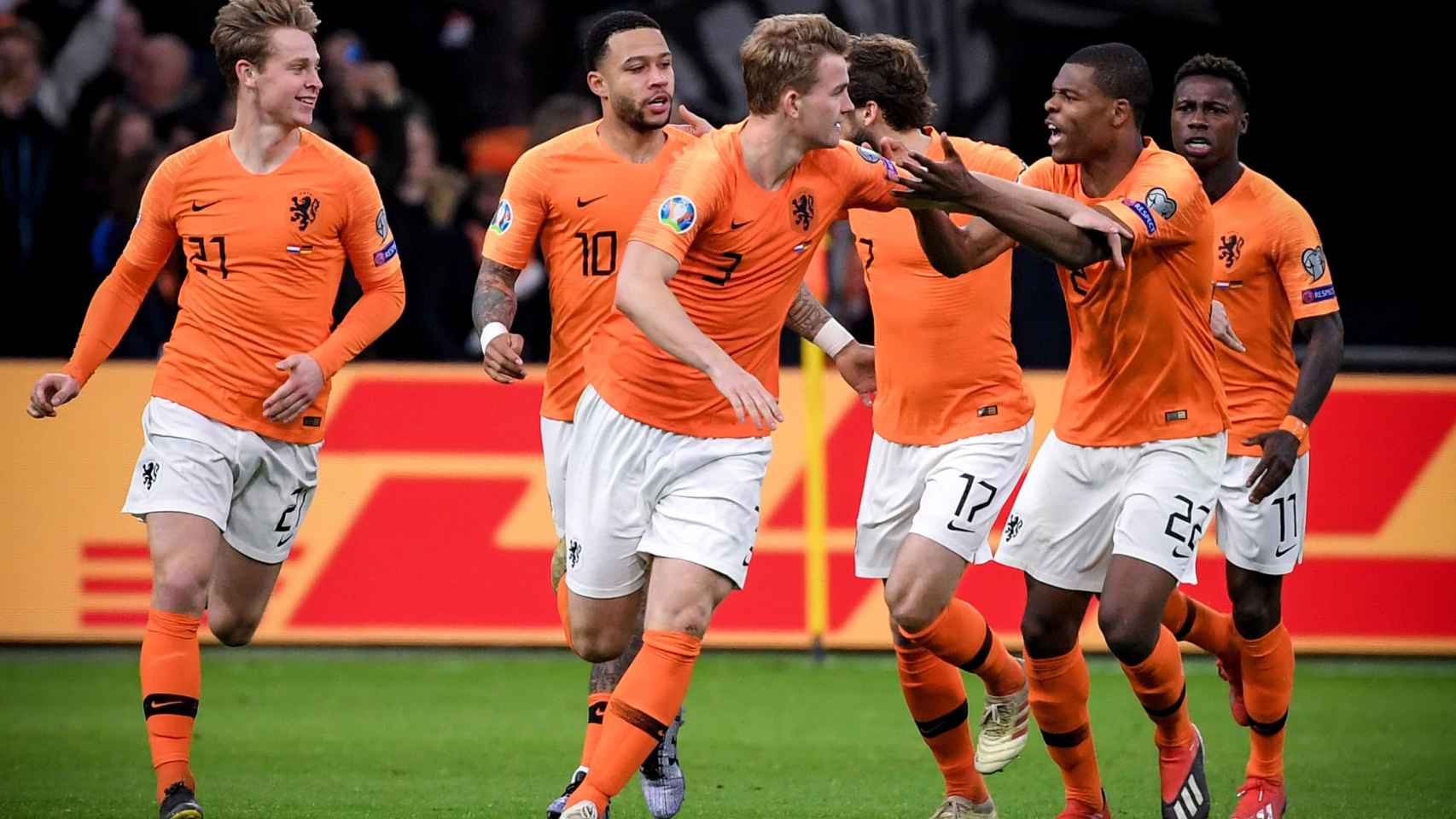 Los futbolistas de Holanda celebran uno de los tantos logrados ante Alemania / EFE