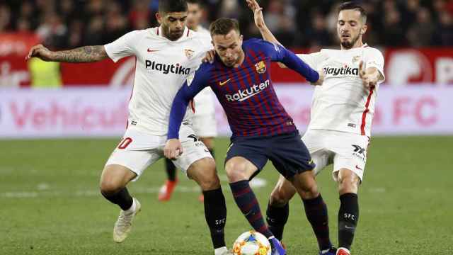 Arthur Melo jugando el Sevilla - Barça en Copa del Rey / EFE