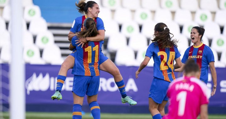 Las jugadoras del Barça celebran un gol / EFE