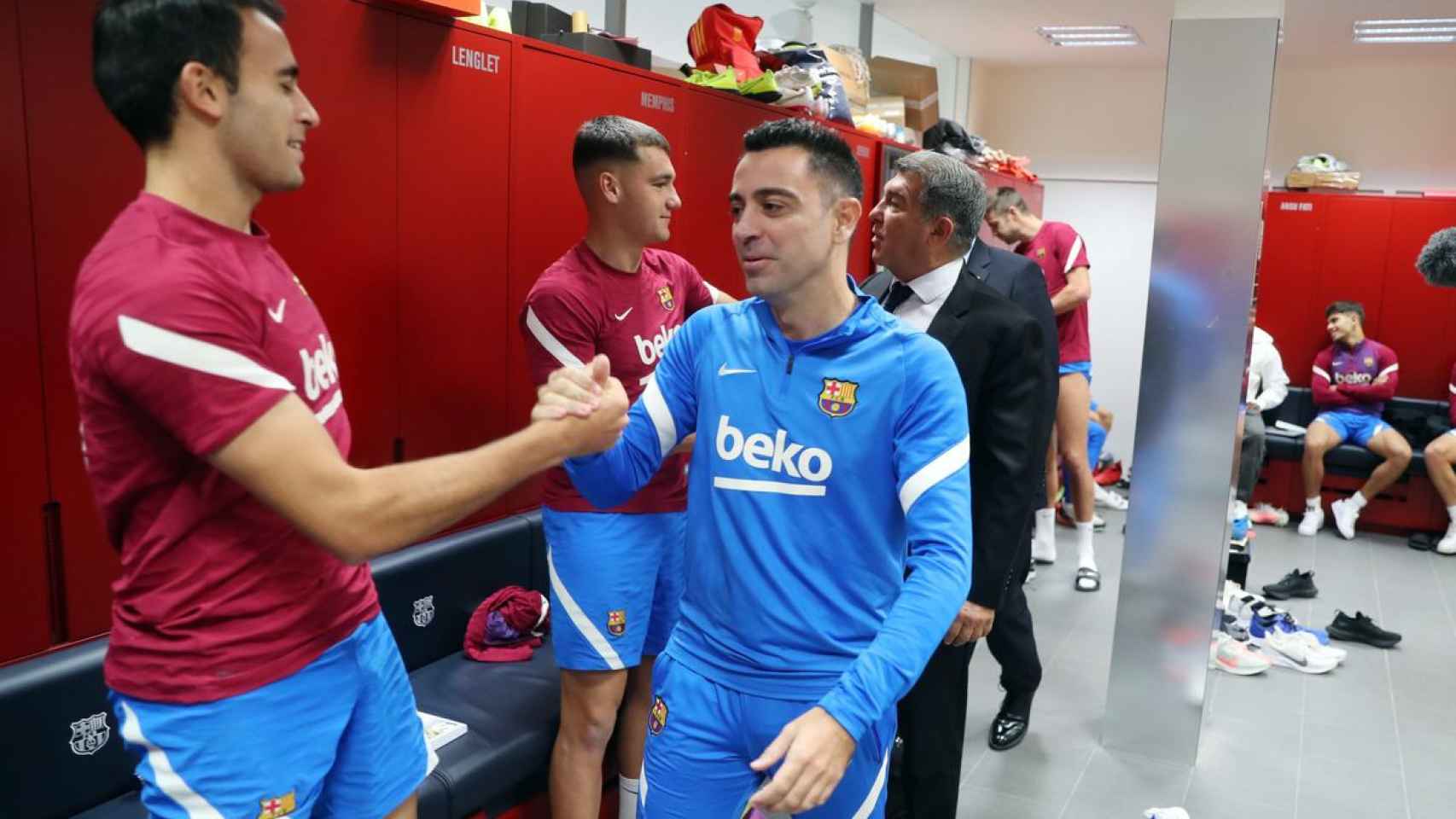 Xavi en su primer entrenamiento con el Barça FCB