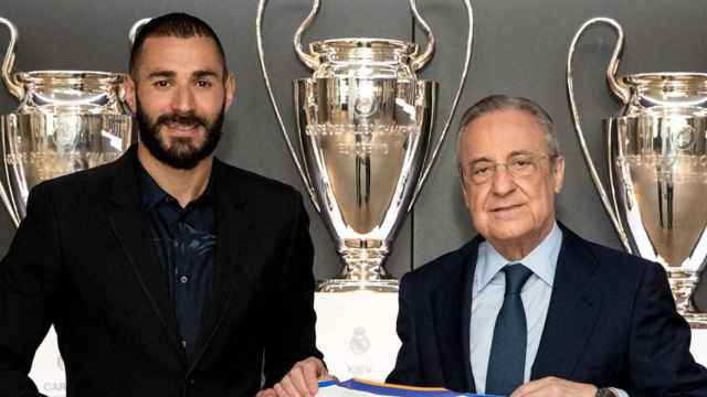 Karim Benzema y Florentino Pérez, en el anuncio de la renovación / Real Madrid