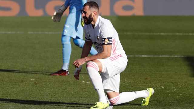 Benzema en una imagen de archivo con el Real Madrid / EFE