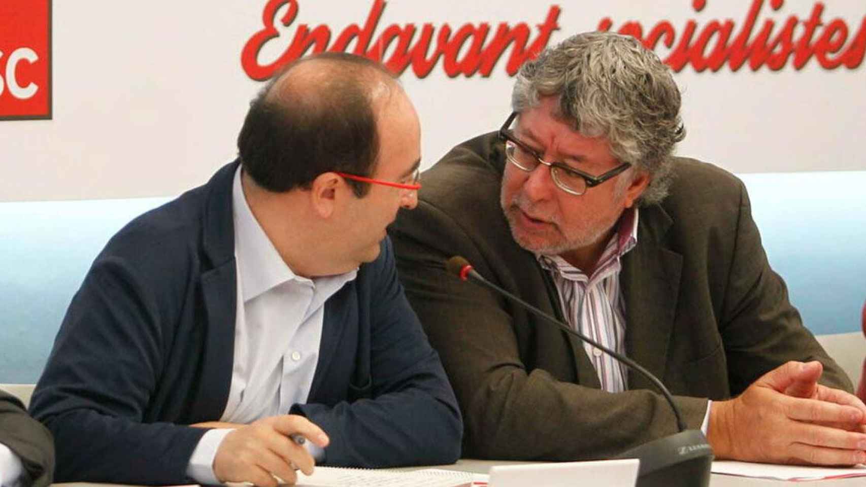 Antonio Balmón (d), vicepresidente ejecutivo del AMB, con Miquel Iceta, durante una reunión del PSC / EFE