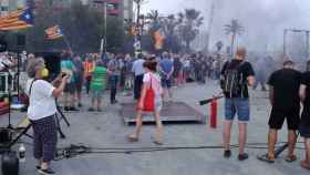 Protesta de la ANC contra la visita del Rey Felipe VI ante la playa de la Barceloneta / CG