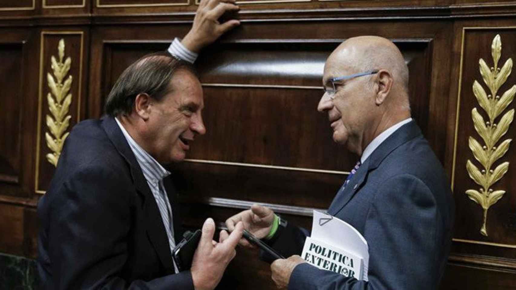 El líder de UDC, Josep Antoni Duran Lleida, y el diputado del PP Vicente Martínez Pujalte, este mes de agosto en el Congreso.