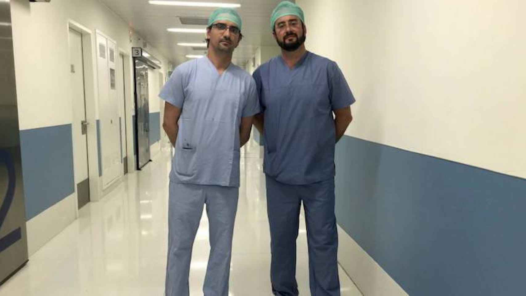 El cirujano gallego Diego González Rivas, a la izquierda, en una imagen de archivo / EFE