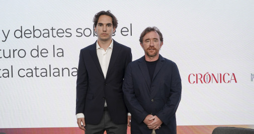 El director de Metrópoli, Arturo Esteve, posa junto a Sacha Michaud, cofundador de Glovo / GALA ESPÍN