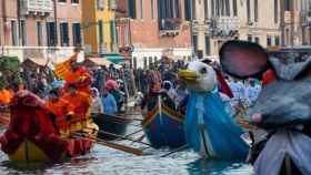 La fiesta del agua que da inicio al Carnaval de Venecia, uno de los viajes preferidos por los españoles en febrero / EFE