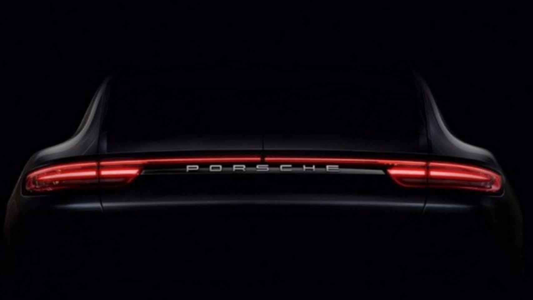 El nuevo Porsche Panamera, que aparece en la imagen, ha generado muchas expectativas.
