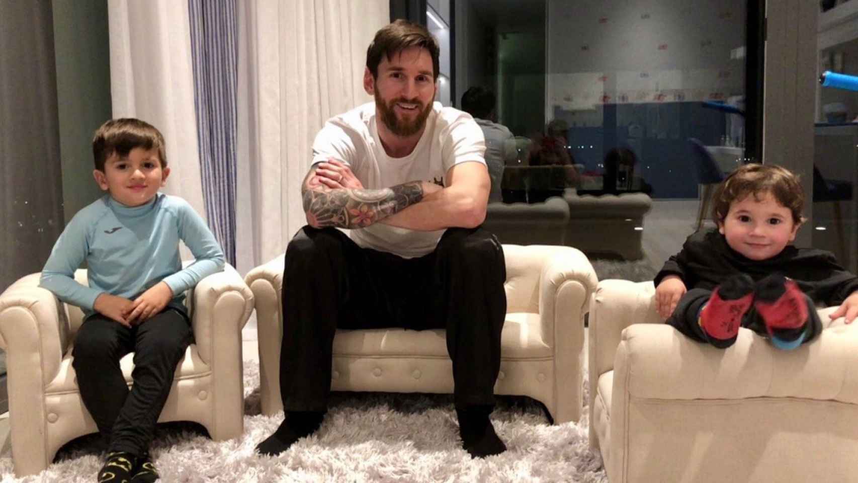 Leo Messi con Thiago y Mateo