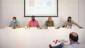 Oriol Clavell, Marc Cornet, Emili Perona y Jaume Barroso en una rueda de prensa de los grupos de opinión del FC Barcelona / CPC