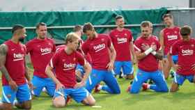 El primer equipo del Barça se entrena bajo las órdenes de Ronald Koeman / FCB