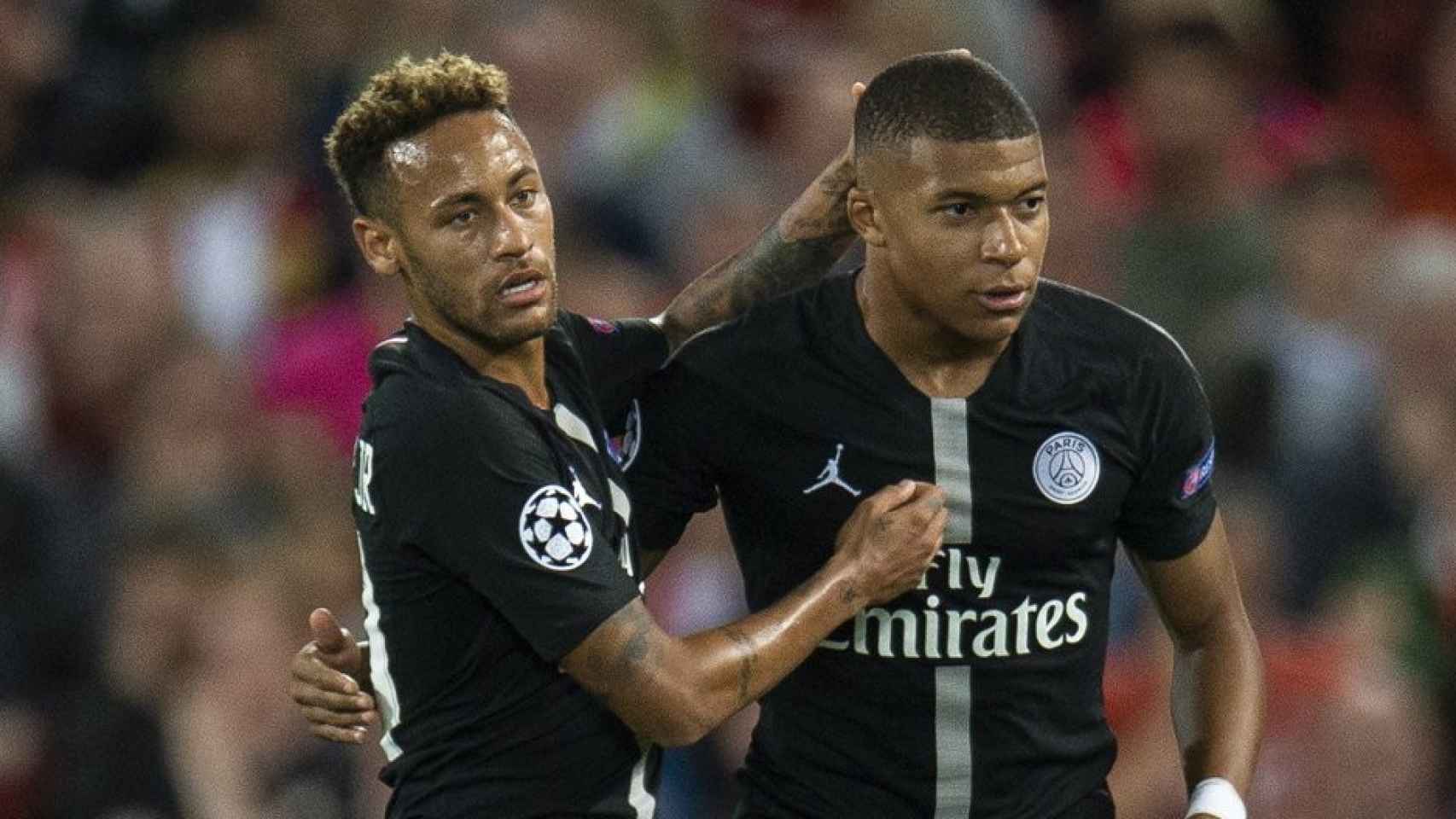 Neymar y Mbappé durante un partido del PSG / EFE