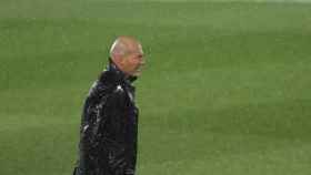 Zidane en el clásico / EFE