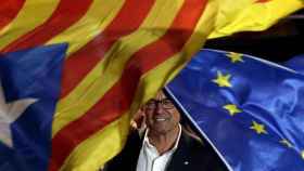 El presidente de la Generalitat, Artur Mas, durante la celebración con sus simpatizantes de los resultados electorales del 27S
