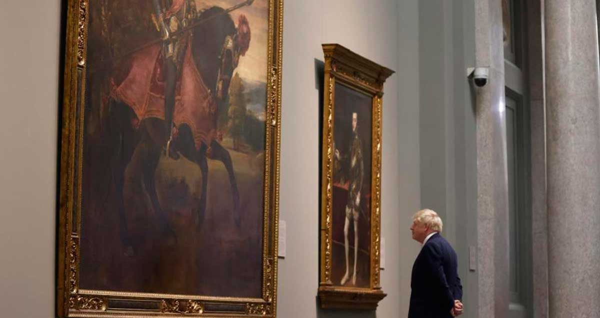 Boris Johnson, el primer ministro británico, en el Museo del Prado / EFE
