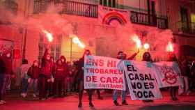 Imagen de una protesta de los okupas del Casal Tres Lliris de Gràcia. Okupación en Barcelona / TWITTER