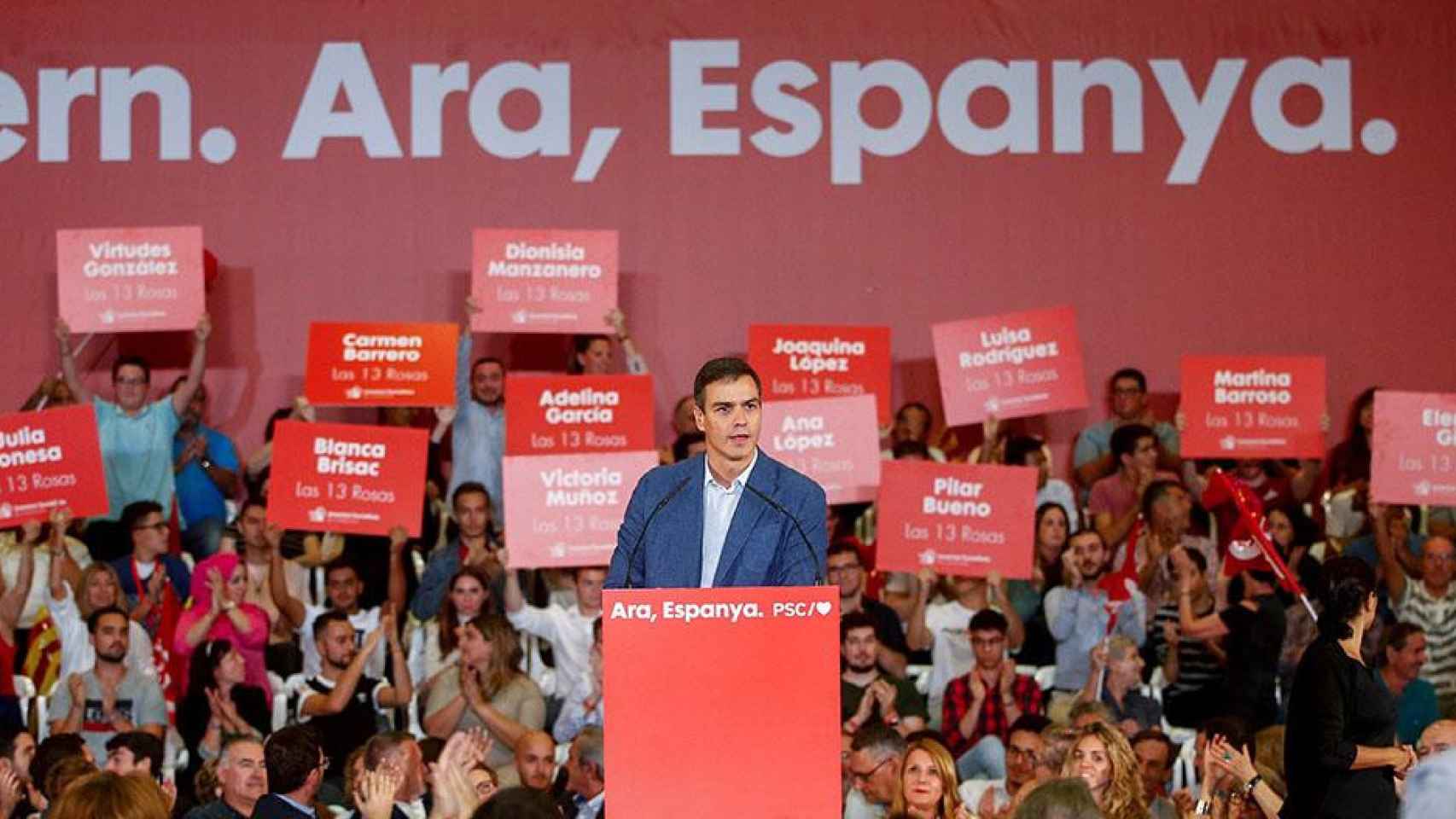 El presidente del Gobierno en funciones, Pedro Sánchez, interviene durante un acto político, este miércoles en Barcelona / EFE