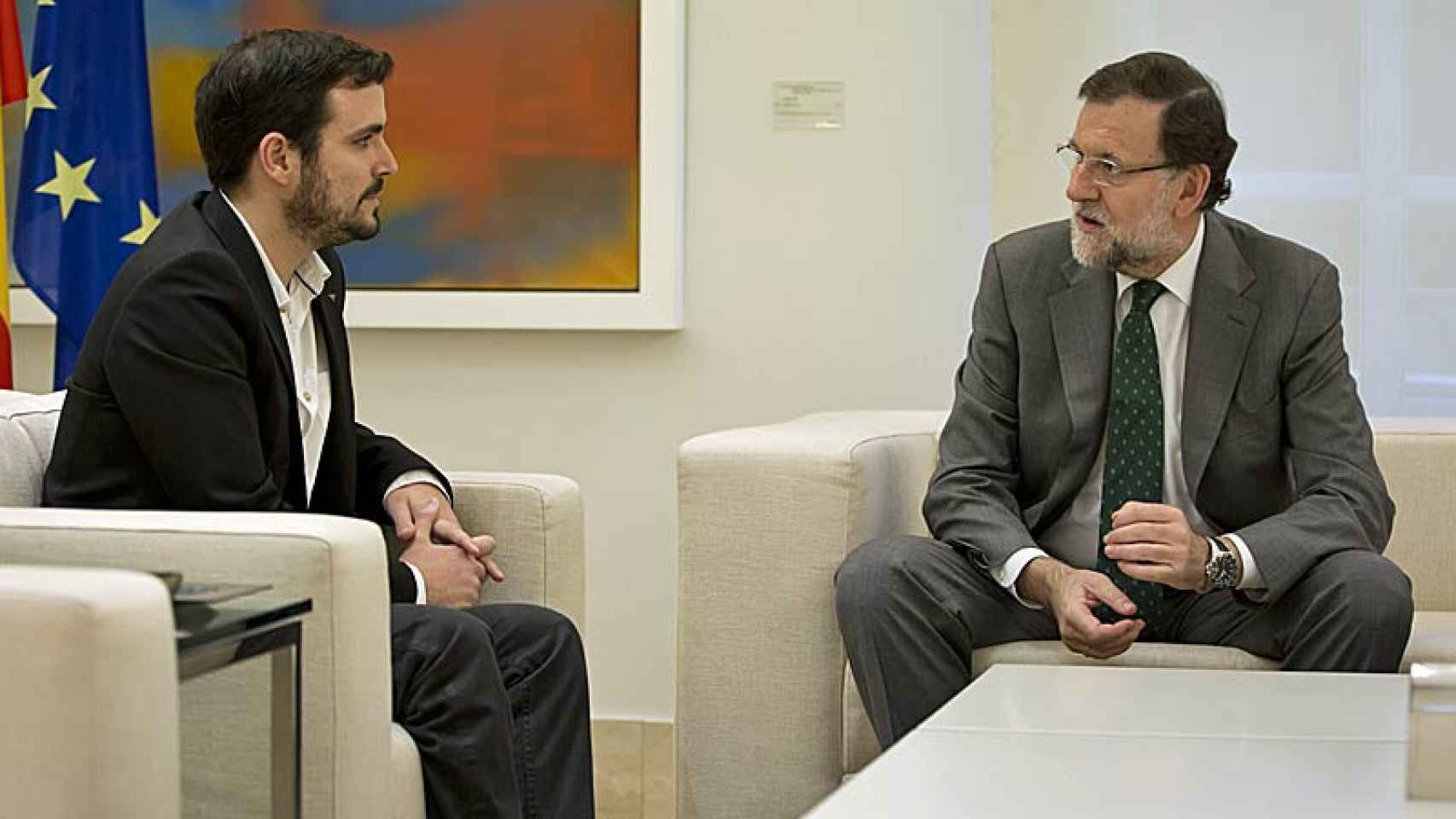 El candidato de IU a las generales, Alberto Garzón, y el presidente del Gobierno, Mariano Rajoy