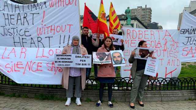 La manifestación en Bruselas por el extraño fallecimiento del albanés Saimir Sula y la desaparición de su corazón en Barcelona / CEDIDA