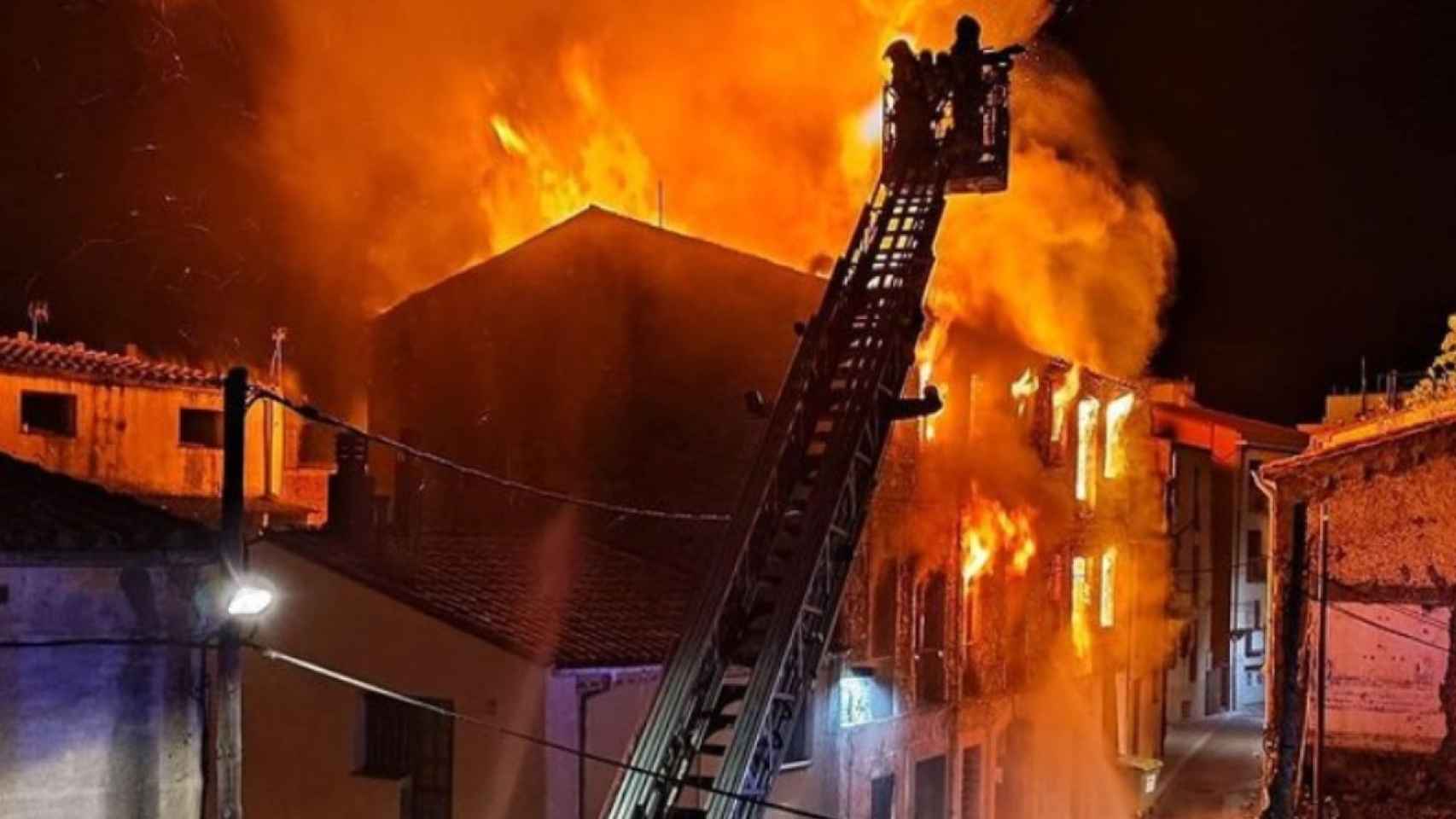 Incendio en La Jonquera / INSTAGRAM