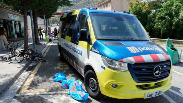 Los Mossos en la escena del atropello de Castellbisbal, Barcelona / EFE