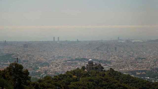 Barcelona en un episodio de alerta por contaminación / EFE