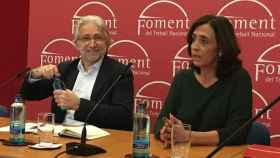 Josep Sánchez Llibre, presidente de Foment del Treball, junto a la directora de comunicación de la patronal, Ana Aguirre / CG