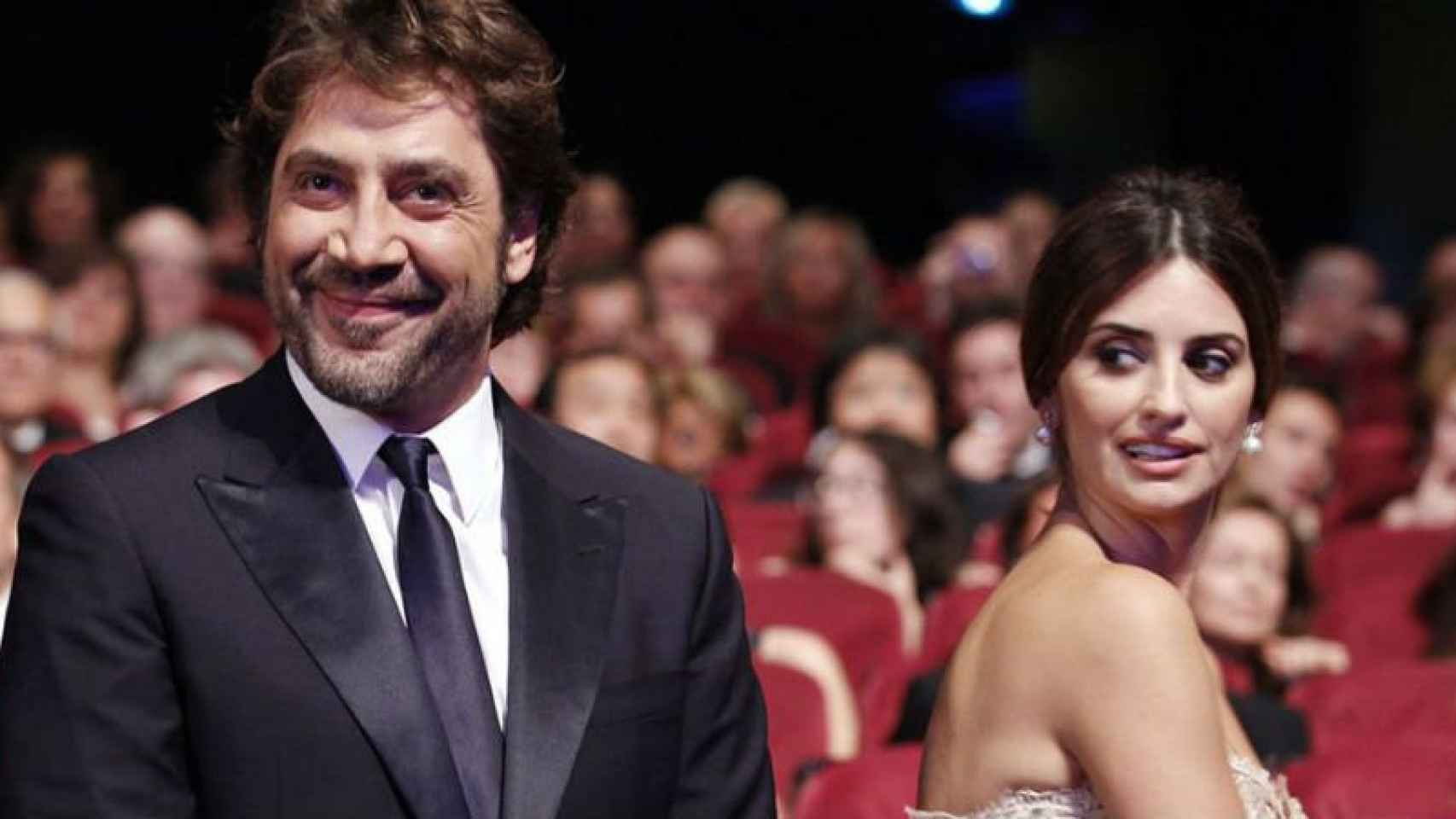 El actor Javier Bardem, y la actriz Penélope Cruz, durante una ceremonia cinematográfica.
