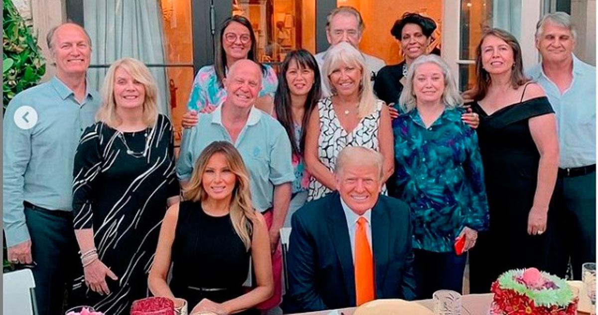 Los Trump, cenando con sus amigos en Mar a Lago /REDES