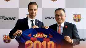 Una foto del acuerdo entre el FC Barcelona y Sebang /FCB
