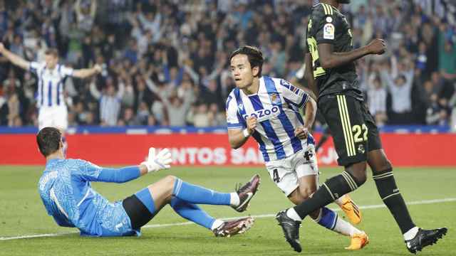 Take Kubo anota el primer gol de la victoria de la Real Sociedad contra el Madrid / EFE