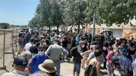 Personas se manifiestan en El Prat de Llobregat (Barcelona) contra la ampliación del aeropuerto / ZERO PORT