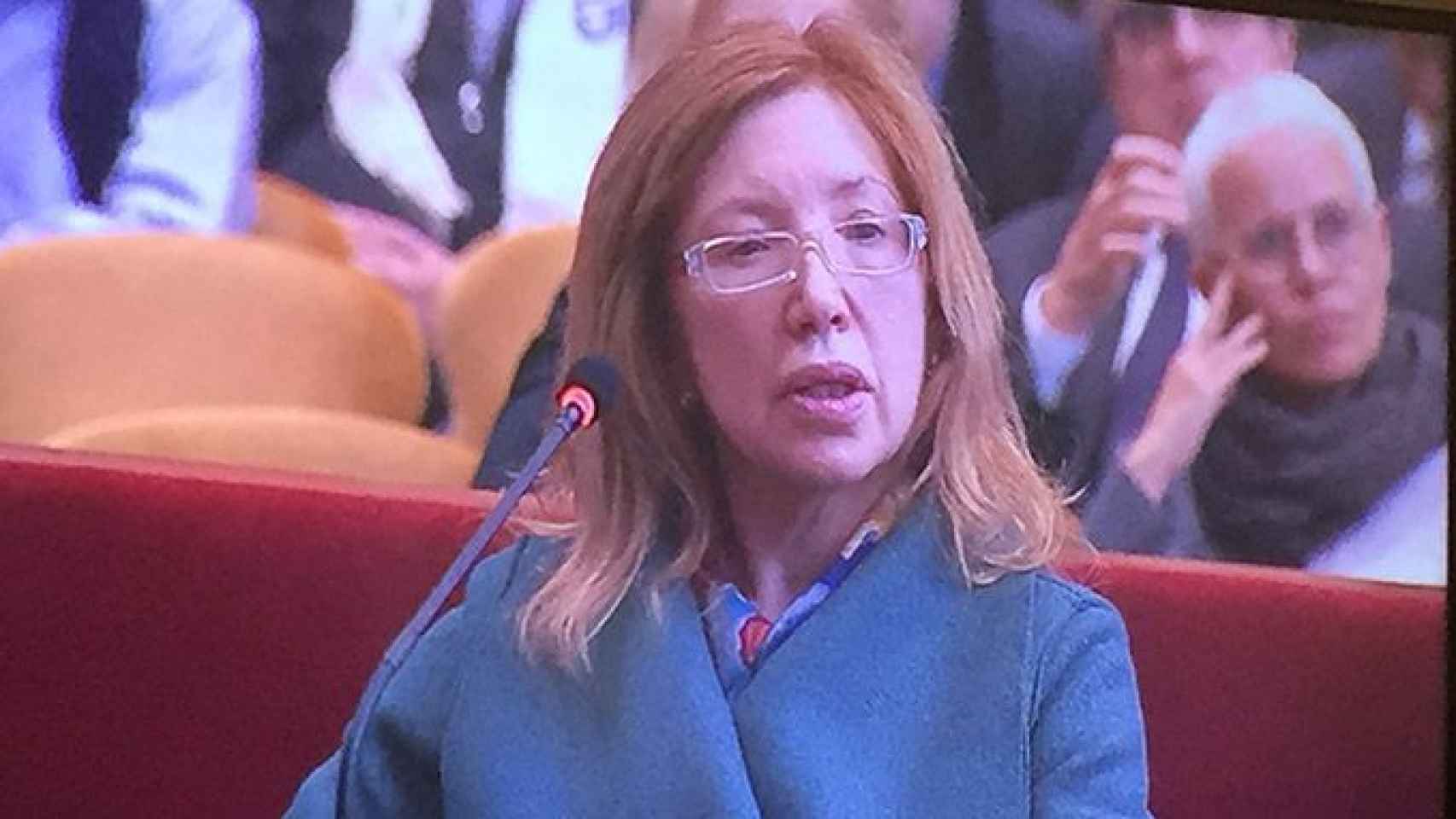Dolores Agenjo, directora del IES Pedraforca de L'Hospitalet de Llobregat que se negó a dar las llaves de su centro el 9N / CG