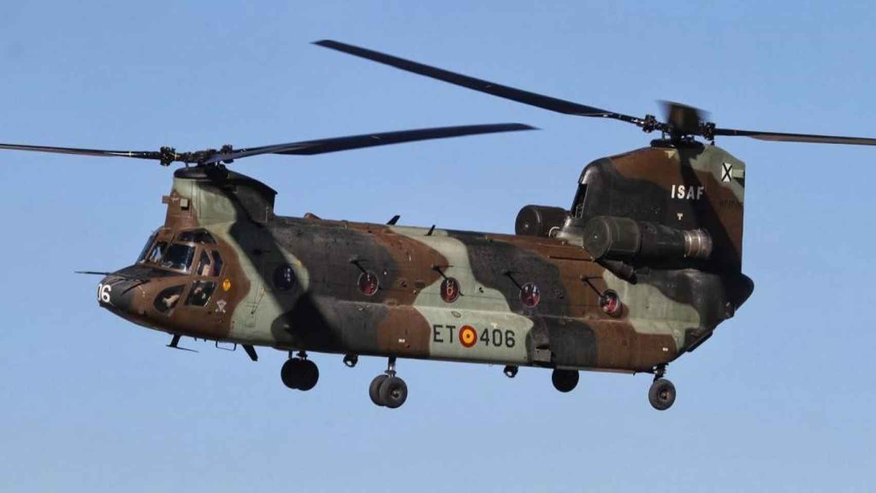 El helicóptero de transporte militar Chinook CH47F que será reformado por Indra, con una inversión de 35 millones de euros por parte del Ministerio de Defensa / CEDIDA