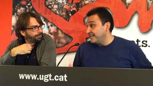 El presidente de UGT de Cataluña, Matías Carnero (d), junto al secretario general del sindicato, Camil Ros (i), en una imagen de archivo / CG