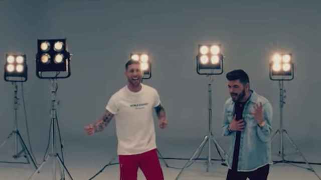 Una foto de Sergio Ramos y Demarco en su nuevo videoclip / Youtube