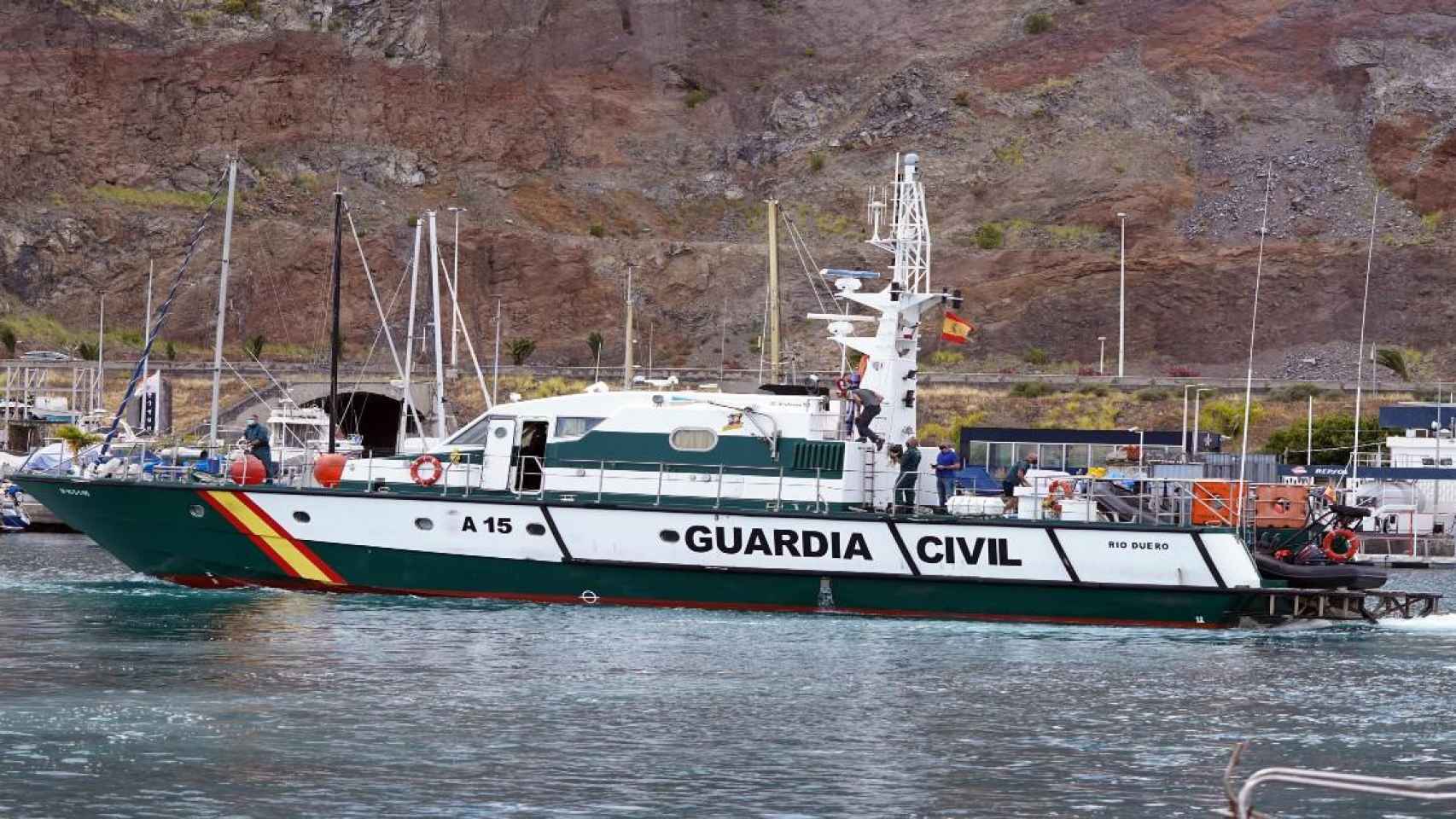 La Guardia Civil continúa rastreando la costa de Tenerife /EP