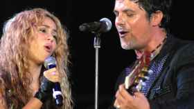 Alejandro Sanz y Shakira en un concierto