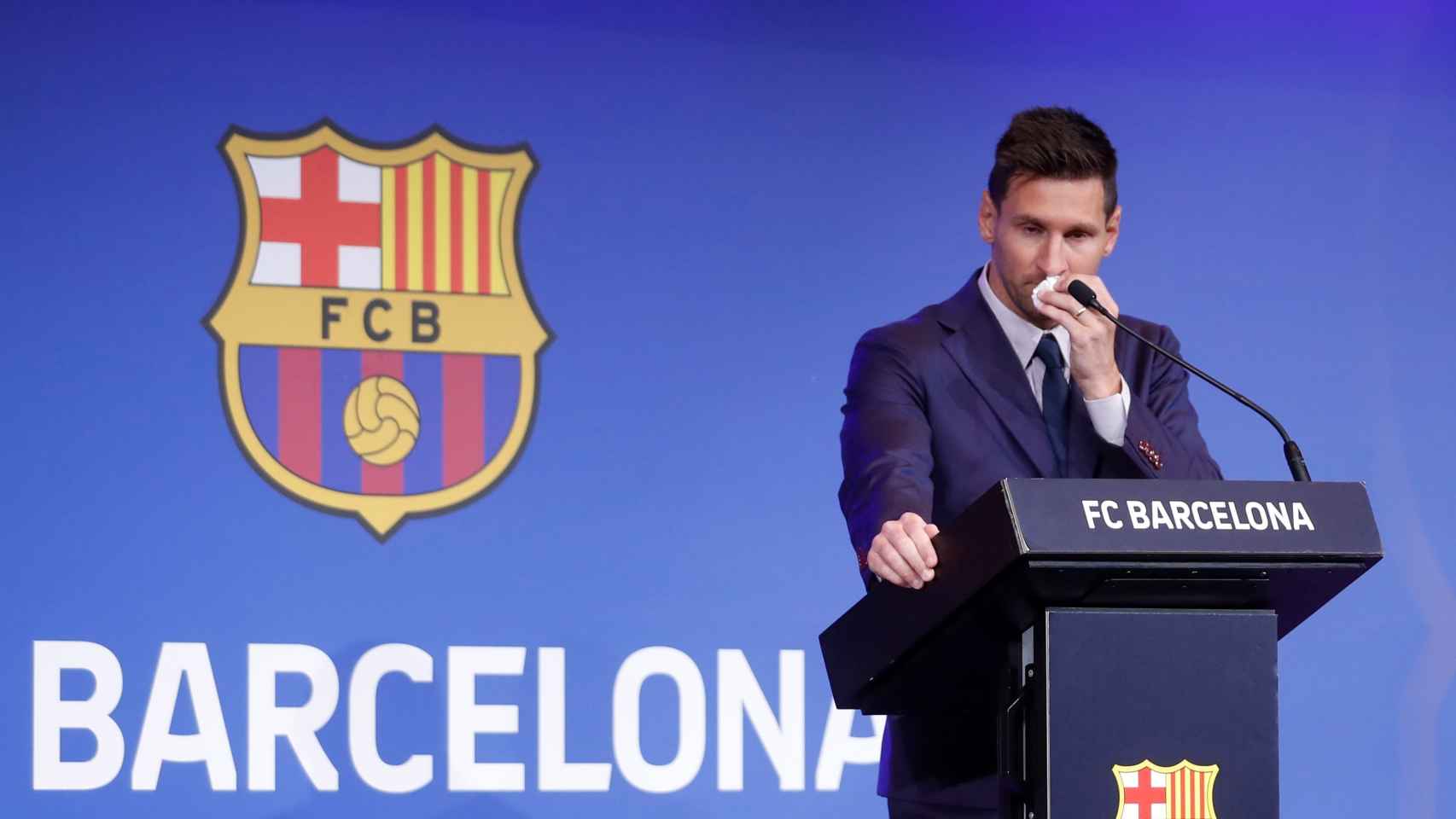 Leo Messi se despide emocionado del Barça, en su última comparecencia como culé / EFE