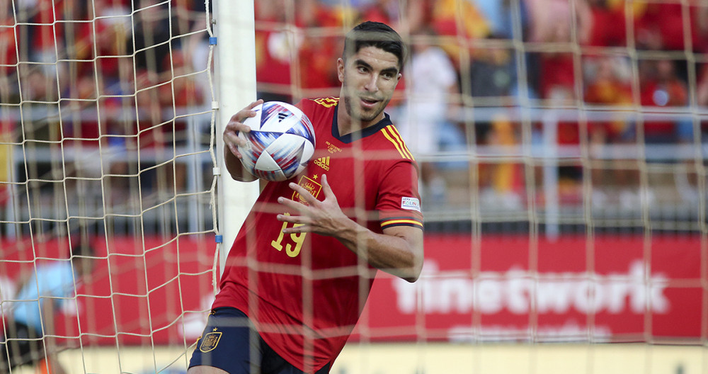 Carlos Soler, autor de un gol, durante la victoria de España contra República Checa / EFE