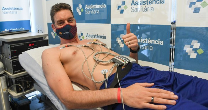 Pau Gasol, tras superar la revisión médica con el Barça | FCB