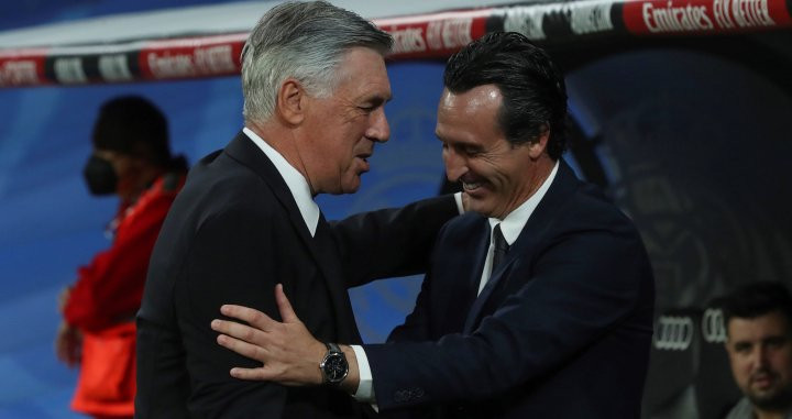 Ancelotti y Emery hablan en el banquillo / EFE