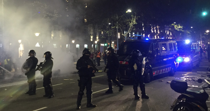 Agentes de los Mossos d'Esquadra desplegados en el centro de Barcelona / CG