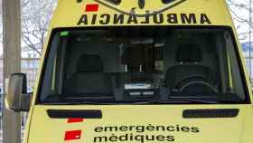 Ambulancia del Servicio de Emergencias Médicas, como la que ha intervenido en el accidente de un motorista en Barcelona / SEM
