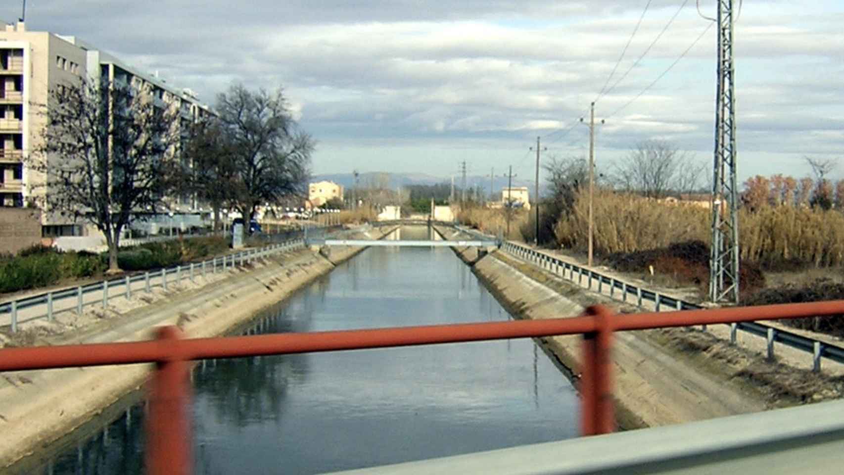 Canal de Seròs, en Lleida, donde se precipitó el vehículo del conductor fallecido / WIKIPEDIA
