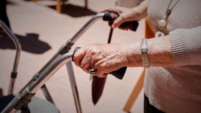 La asistencia a los mayores, un servicio cada vez más demandado / EP