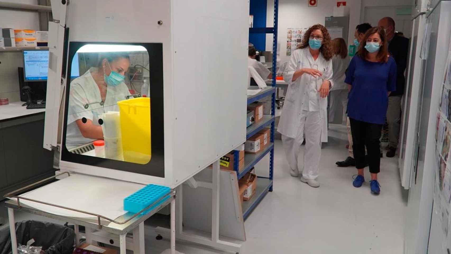 El Laboratorio de Microbiología del Hospital Can Misses (Ibiza) / EUROPA PRESS