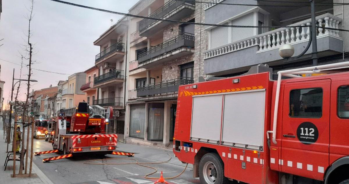 Los Bomberos apagan un incendio en un domicilio de Agramunt / BOMBEROS